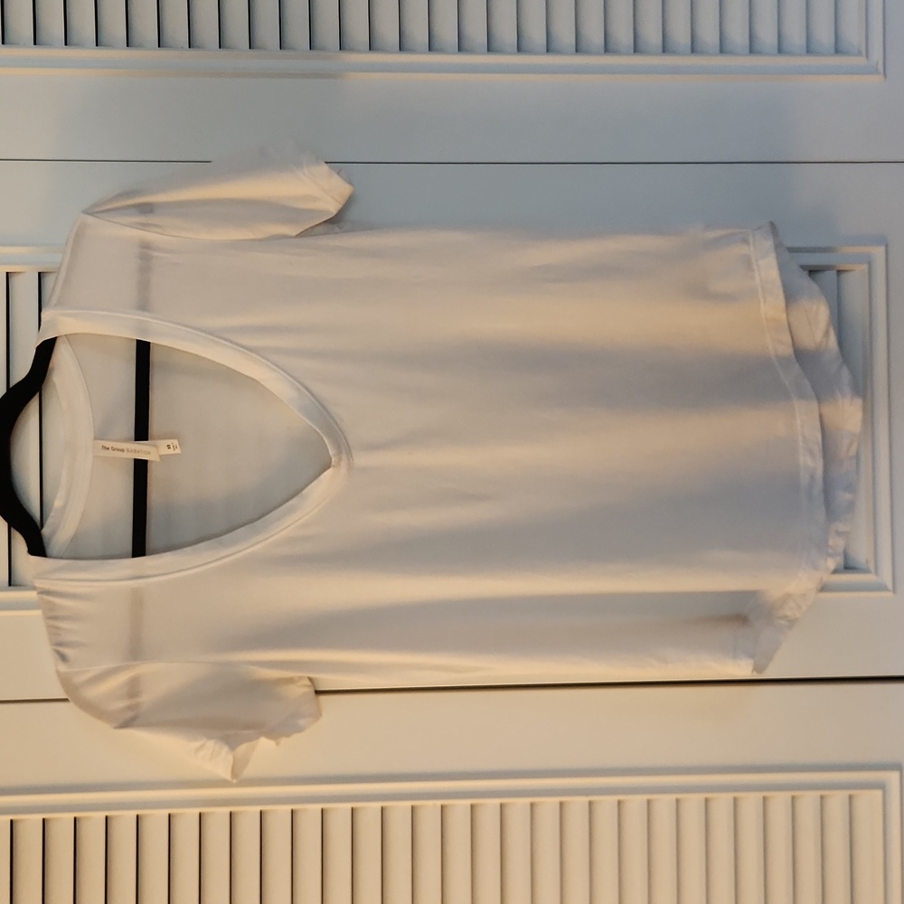 Babaton white, V-neck tshirt, size XS